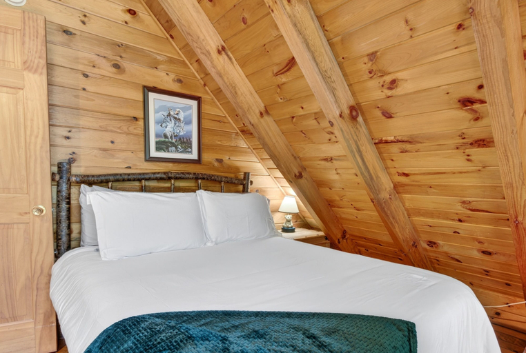 Bedroom 3, 26 Bearfoot Landing 2 Bedroom Cabin by RedAwning, Sevier