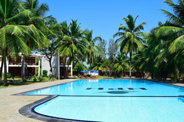 Pool 3, High Park Beach Resort Nilaveli, Kuchchaveli