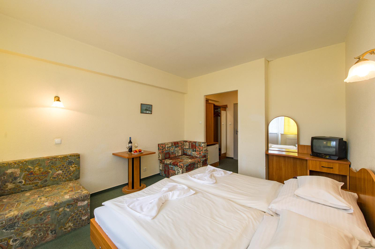 Bedroom, Nostra Hotel Siófok, Siófok