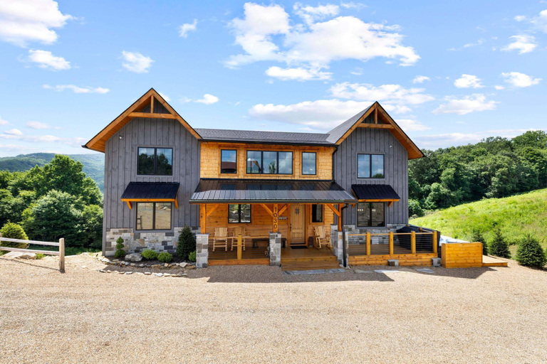Interior 5, Mountain Time Lodge at Eagles Nest, Avery