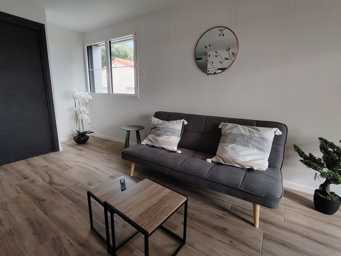 Living area 5, Spacieux logement 1 chambre et terrasse, Vendée