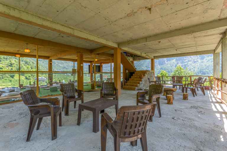Food & Drinks 3, La Heim Hostels, Kullu