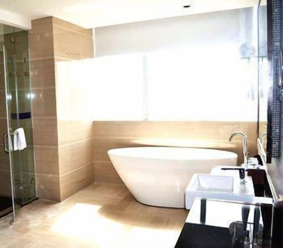 Bathroom, Shenzhen Shun he International Hotel(Bao An Pingzhou Metro Station), Shenzhen