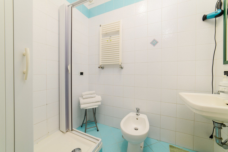 Bathroom 4, Estate 4home - Casa Cinzia, Napoli