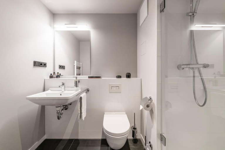 Bathroom 5, ipartment Frankfurt Bahnhofsviertel, Frankfurt am Main