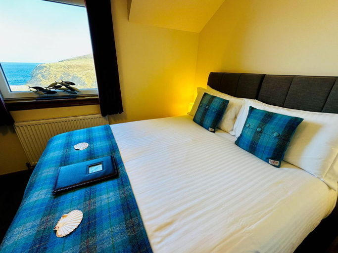 Bedroom 2, SEAcroft Licensed B&B and Restaurant, Eilean Siar