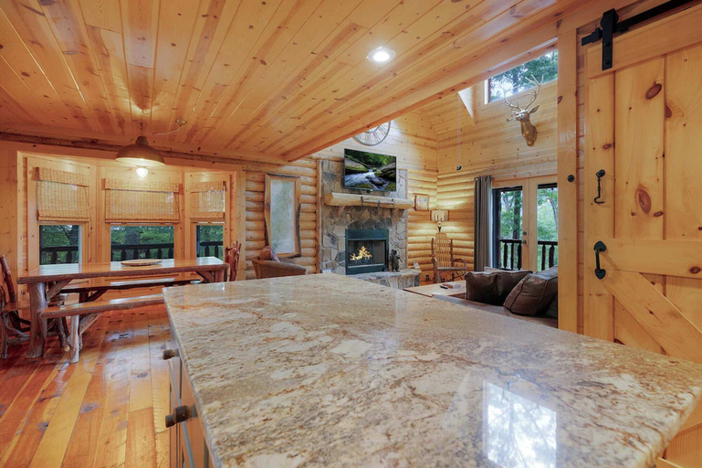Interior 3, Whippoorwill Calling - Endless Mountain Views, Hot Tub and Fire Pit, Fannin