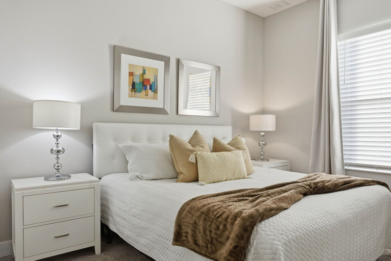 Room 2, Family Retreat With 4bed Suites & Private Jacuzzi, Osceola