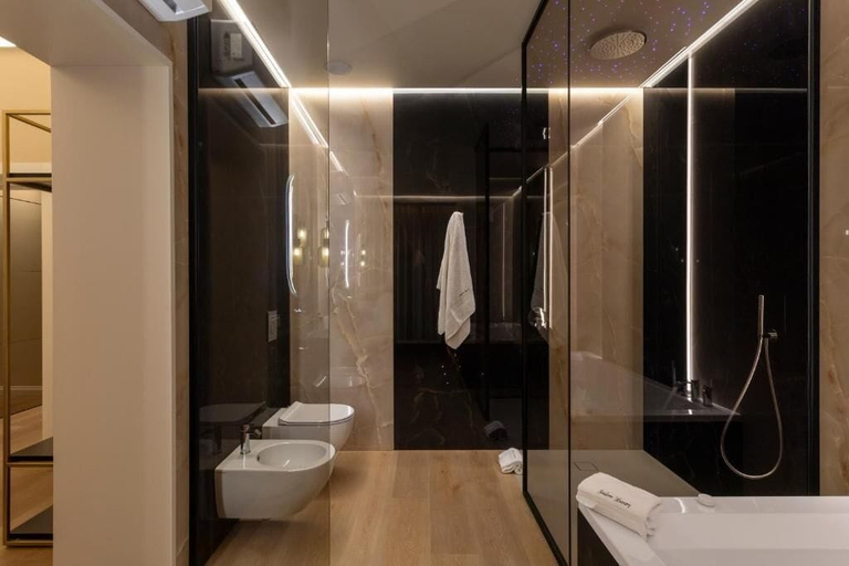 Bathroom 5, Isidoro Luxury Suites, Palermo
