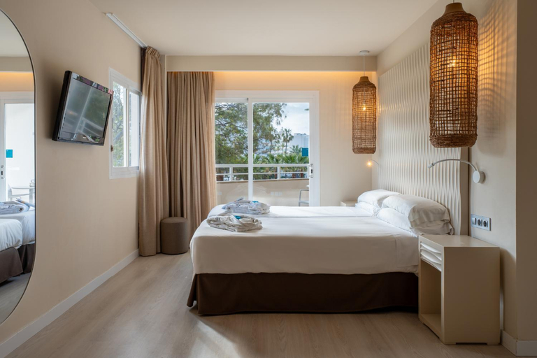 Bedroom 3, Cala Millor Garden, Baleares