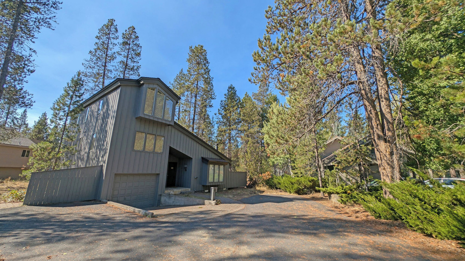Interior 2, Whistling Swan 8, Deschutes