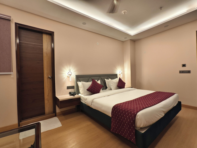 Room 5, Jakk Residency, Delhi