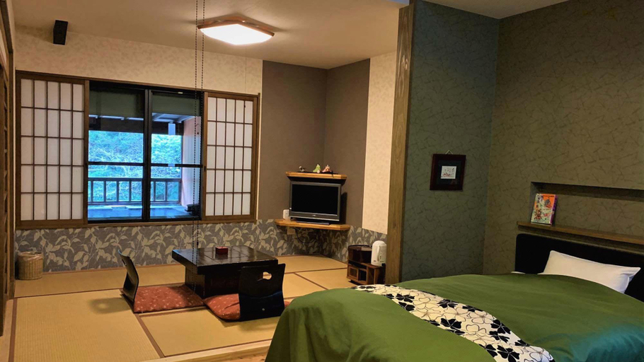 Bedroom 3, Iwakura, Kikuchi