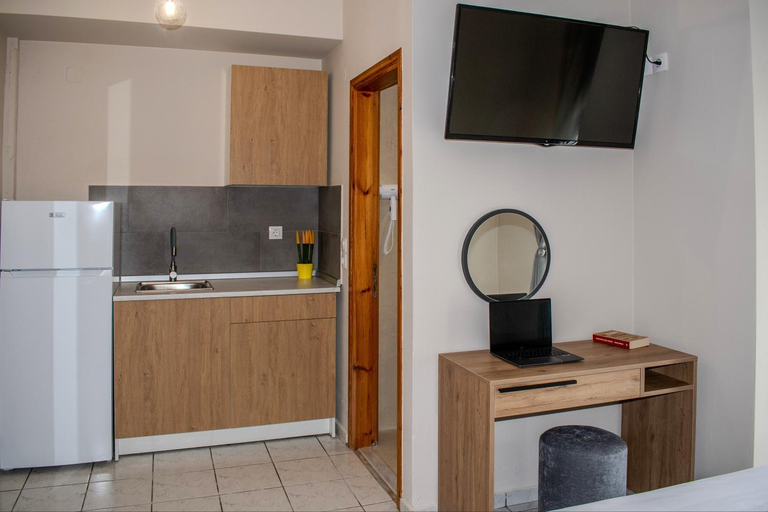 Kitchen 2, Eos Skiathos, Thessaly