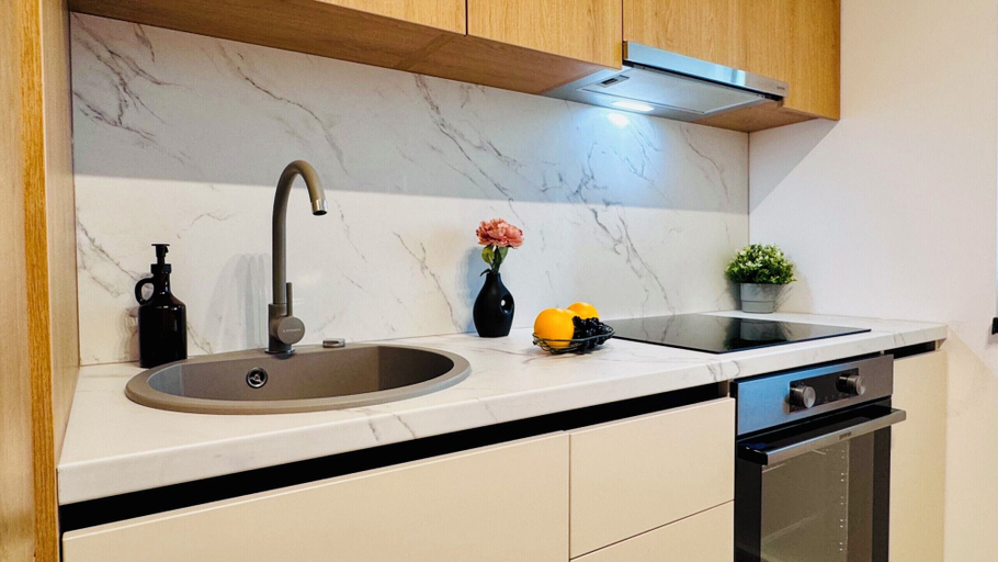 Private kitchen 5, Crystal North Apartments Deluxe Comfort, Voluntari