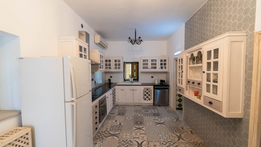 Room 3, Dar Bechir 3BR Heritage Villa Pool La Marsa, La Marsa