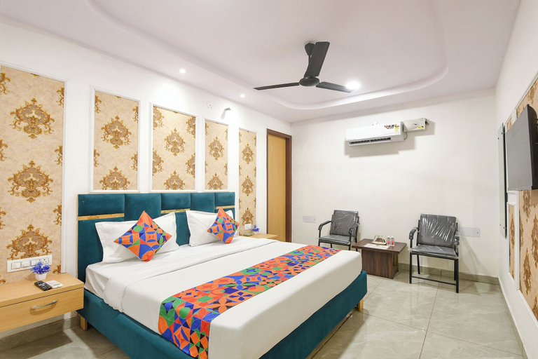 Room 4, Fabhotel Ab Residency, Ludhiana