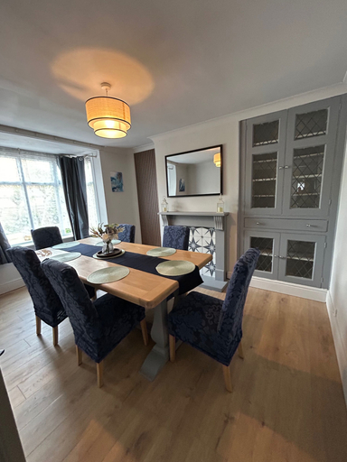 Dining 5, Detached House Sleeps 5 With Garden and Parking, Lincolnshire