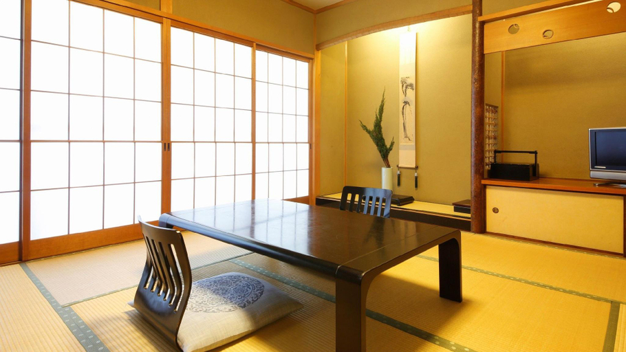 Others 3, Cuisine Ryokan Toriki, Miyazu