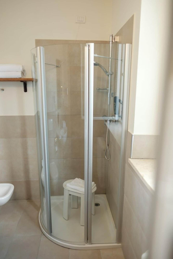 Bathroom 5, Hotel Acquadolce, Verona