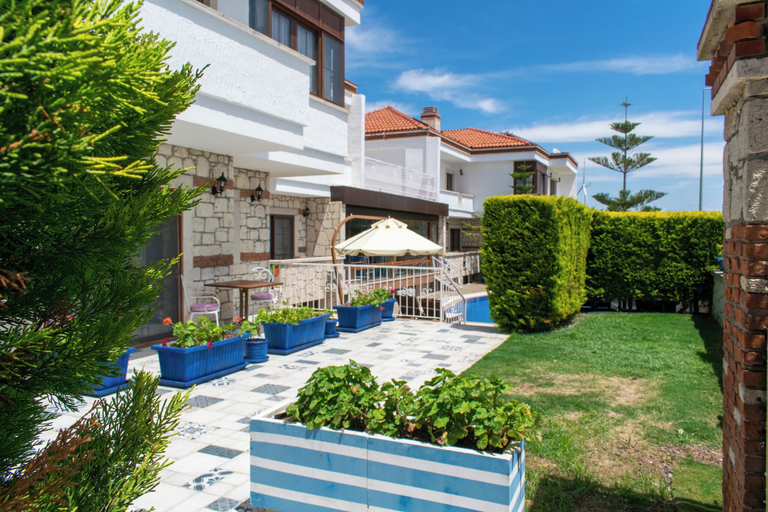 Front of property, Alatrio Hotel Alaçatı, Çeşme