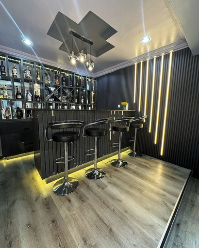 Bar (on property), Attention By Ndifon, AbujaMun