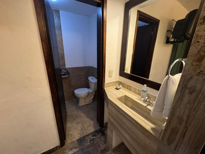 3, Hotel la Merced, Morelia