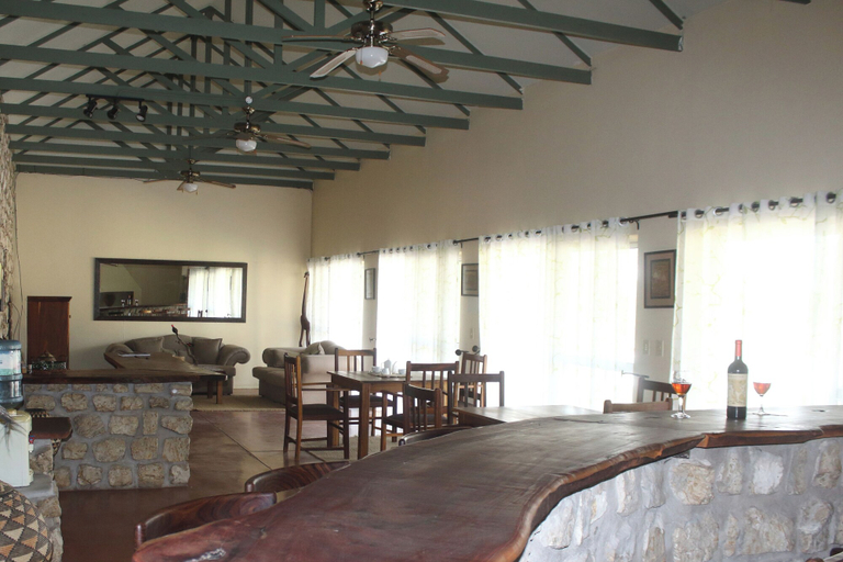 Living area 2, Gelnhausen Game Lodge, Otavi