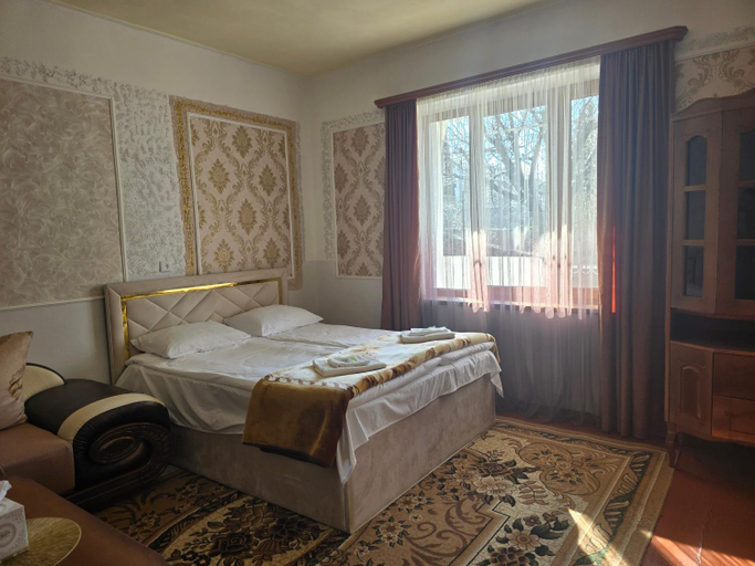 Bedroom 4, Sanahin Old&New