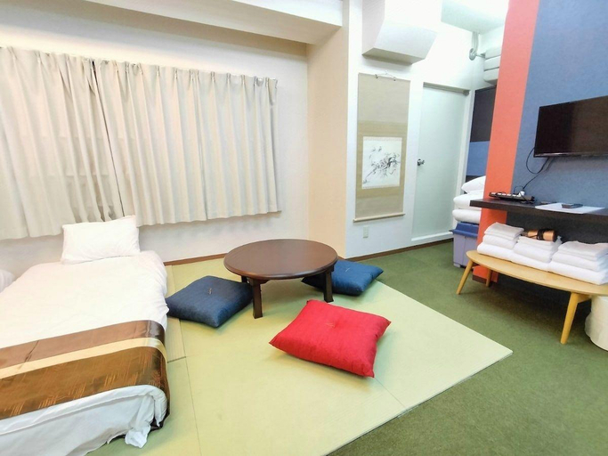 Bedroom 2, Ozawa Building, Osaka