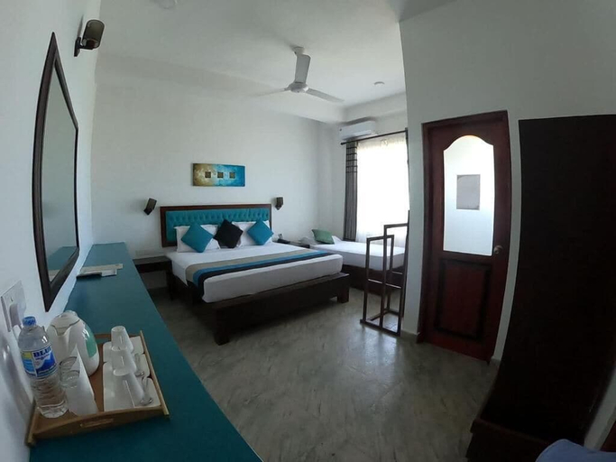 Others 4, The Bay - Arugambay, Pothuvil