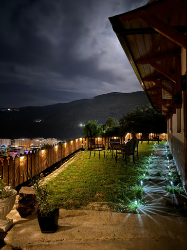 Others 2, Guest House Mario, Beratit