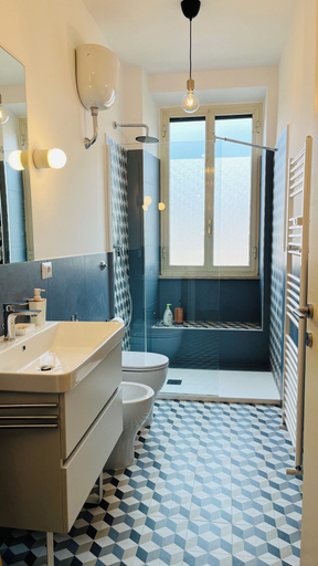 Bathroom 3, Casa Duci, Rome