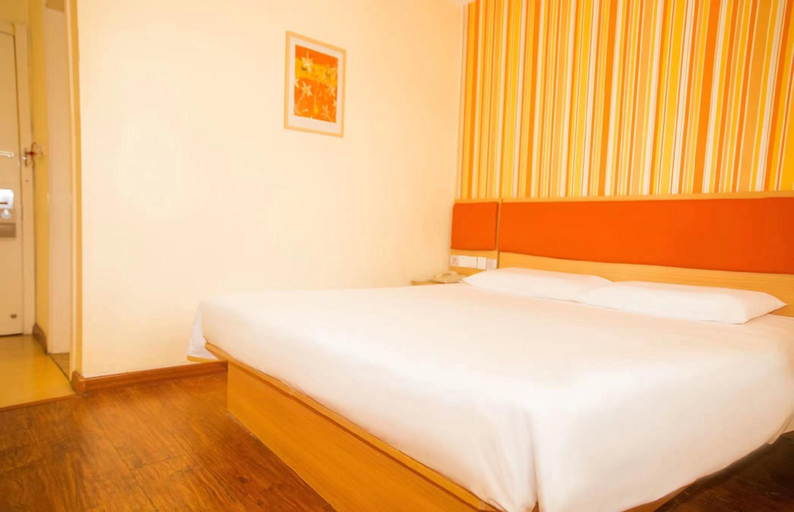 Bedroom 2, Home Inn Shenyang North Railway Station South Exit, Shenyang