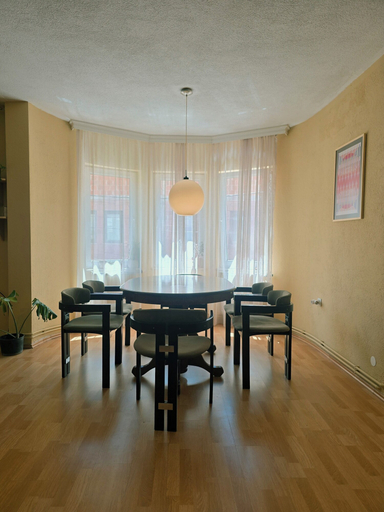 Dining 5, Good Hostel, Priština