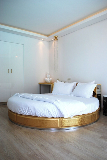 Room 5, Chola Nest, Ariyalur