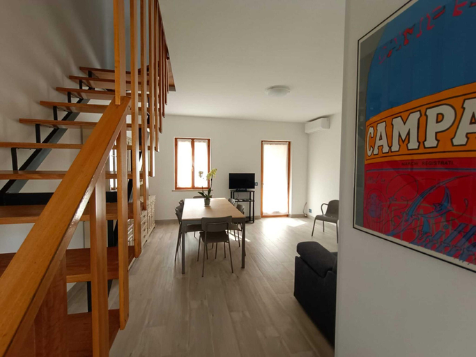 3, Enchanting villa in a quiet area, Udine