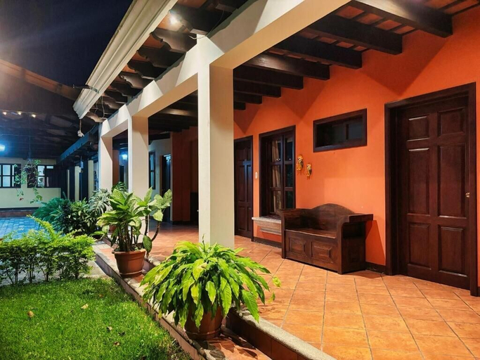 Property grounds 4, Alana Hotel, Antigua Guatemala