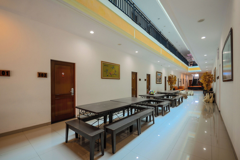 Food & Drinks, Alqueby Hotel Near Kiara Artha Park & Trans Studio Mall, Bandung