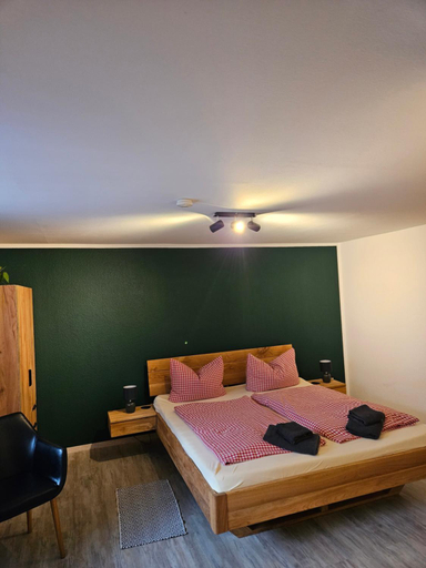 Bedroom 3, Ubernachten im Cafe Restaurant Vedder, Märkischer Kreis