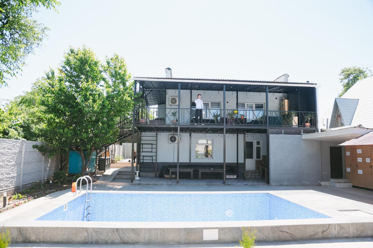 Sport & Beauty 2, Apple Hostel Bishkek, Bishkek