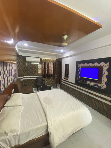 Room 4, Hotel Anand Palace Inn, Ahmadabad