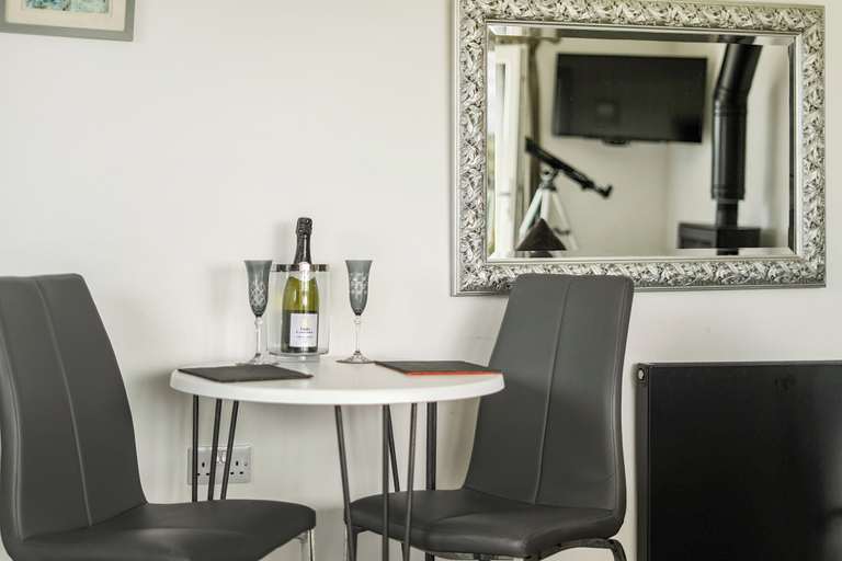 Dining, Romantic Hot Tub Lodge , Stunning Views, Pembrokeshire
