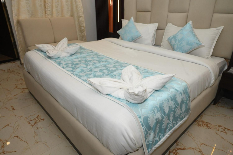 Bedroom 5, HOTEL PICASSO ROOMS & BANQUETS, Kaushambi