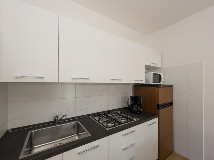 Kitchen, Apartment with parking near center, Udine