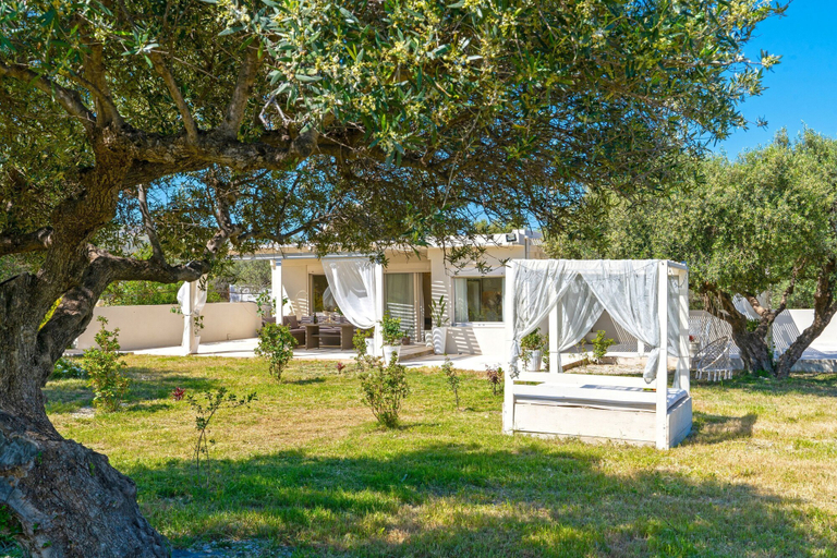 Room 3, Glam and Calm Gouves by Cretanhouses, Crete