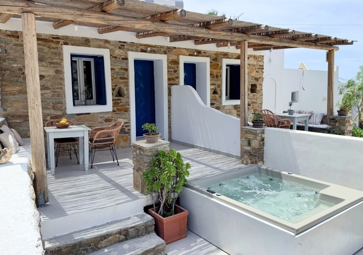 Sport & Beauty 5, Aloni Ios, South Aegean