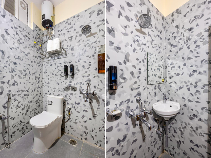 Shower, RV Grand, Ranga Reddy