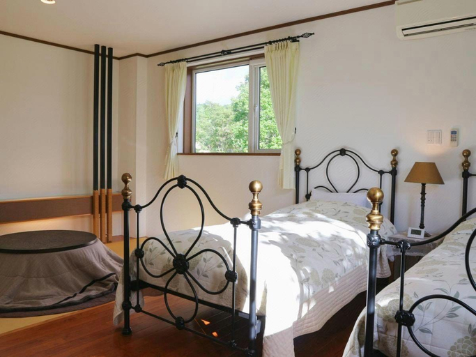 Bedroom, Chez-soi Wakamiya, Gujō