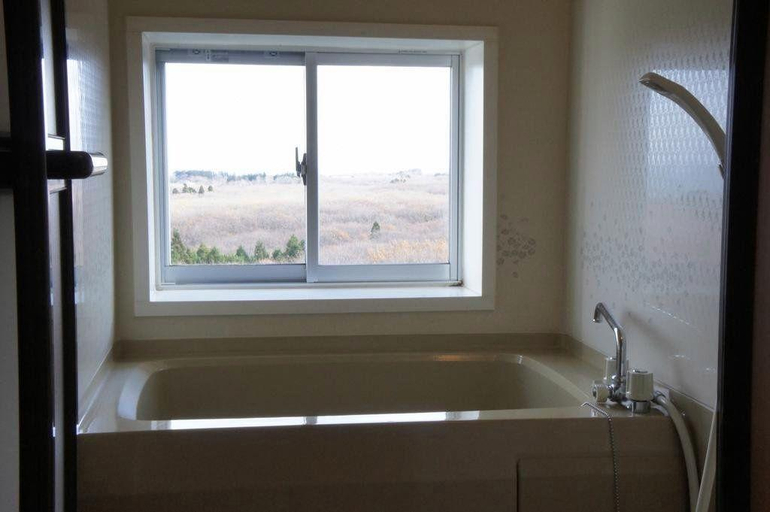 Bathroom 4, Seiko Grand Hotel, Oga